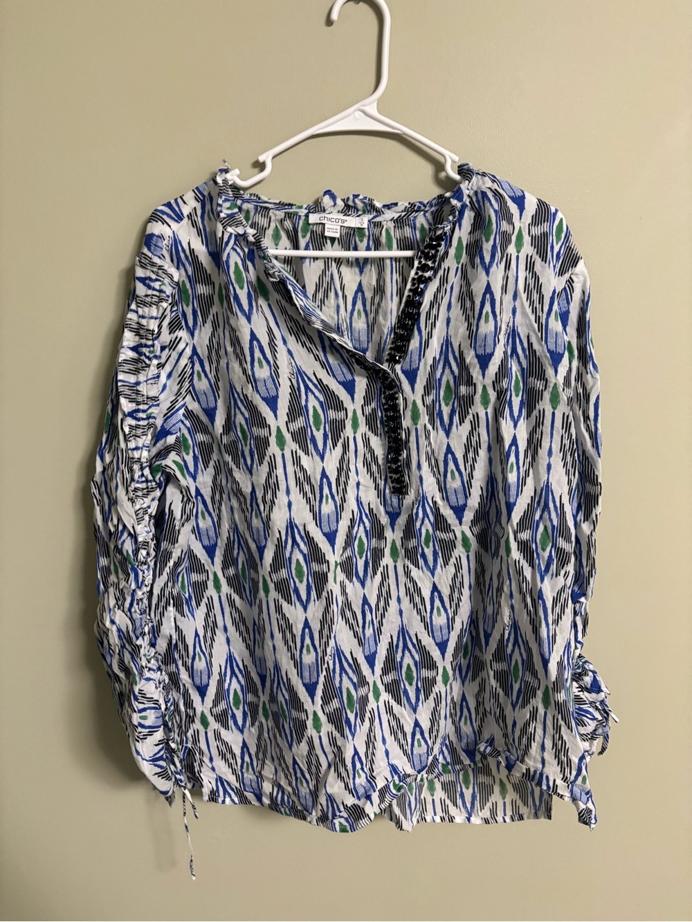 Chicos XL 40th Anniversary Ikat Ramie Blouse Womens Gauzy Ruffle Beach Coastal